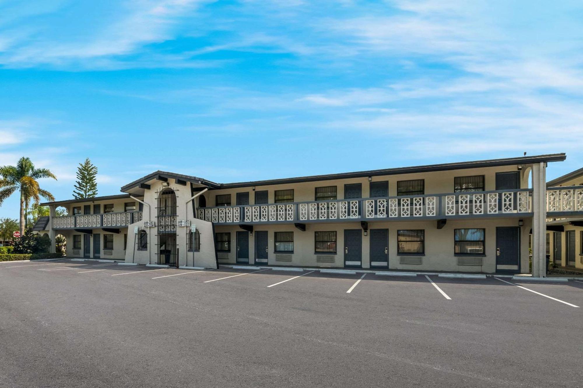 Quality Inn & Suites Altamonte Springs Orlando-North Εξωτερικό φωτογραφία